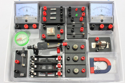 探索電學(xué)奧秘，從這套初中電學(xué)實(shí)驗(yàn)盒開始——《電學(xué)啟蒙與實(shí)踐》導(dǎo)覽